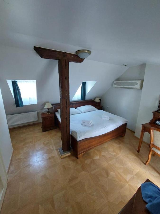 River View Residence By Charles Bridge Prague Luaran gambar